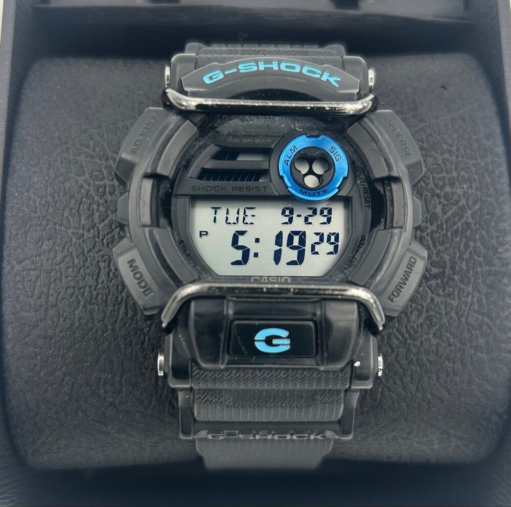 Casio G-Shock GD-400-1B2 Black Blue Digital Watch 3434 Bull Bar CLEAN // B+